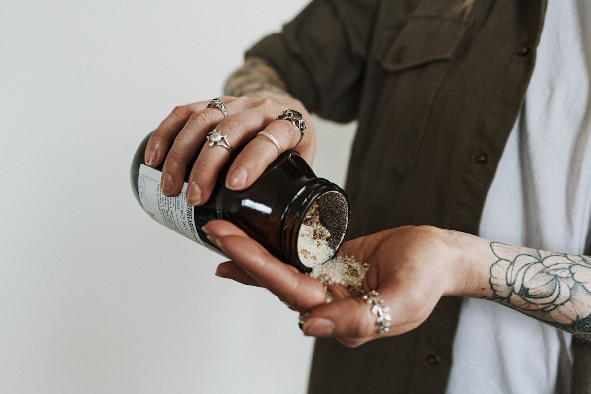 Natural ingredients and supplements for men's wellness